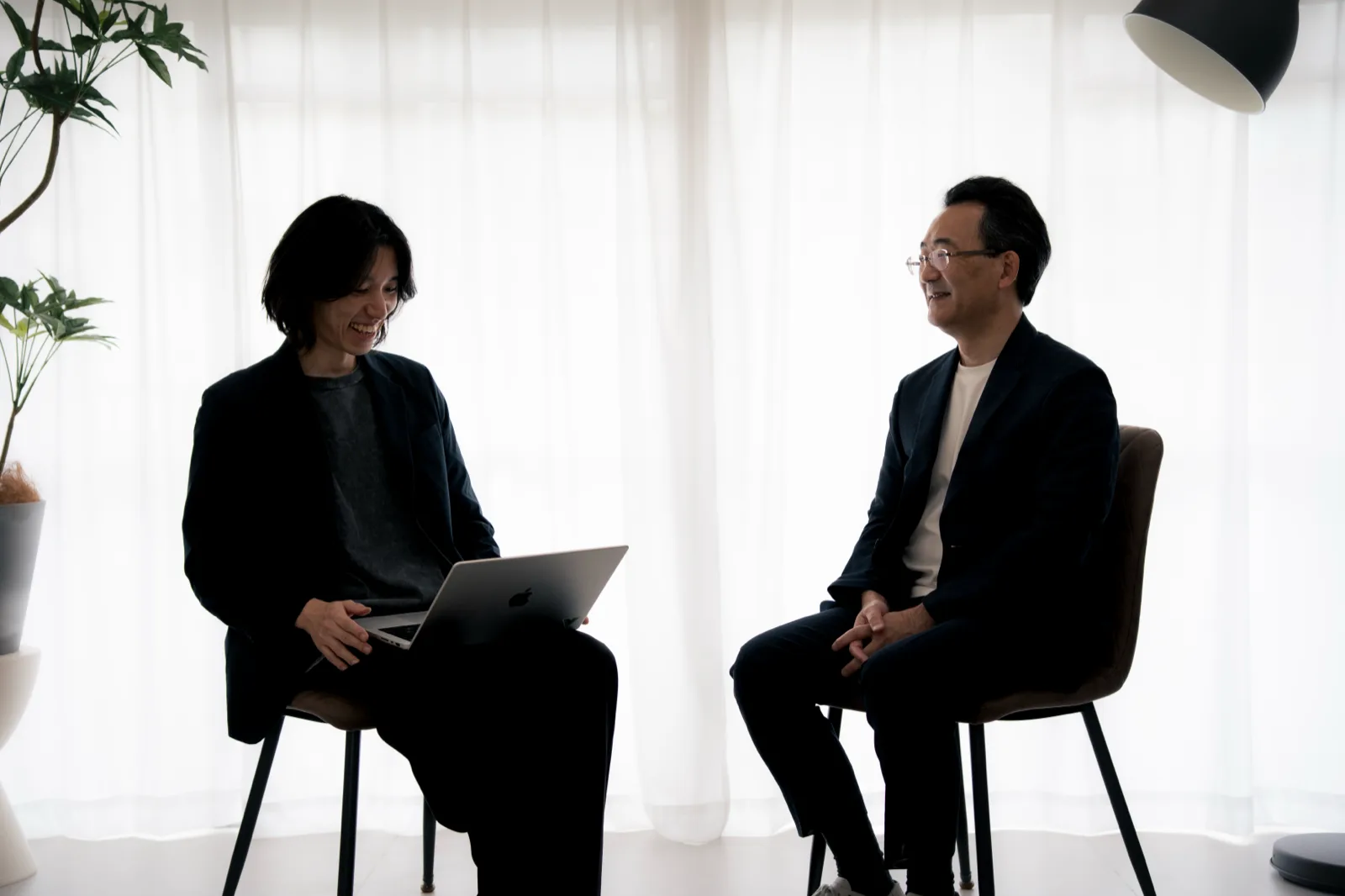 CAIO 中尾圭吾（左）と代表取締役 中村仁一（右）